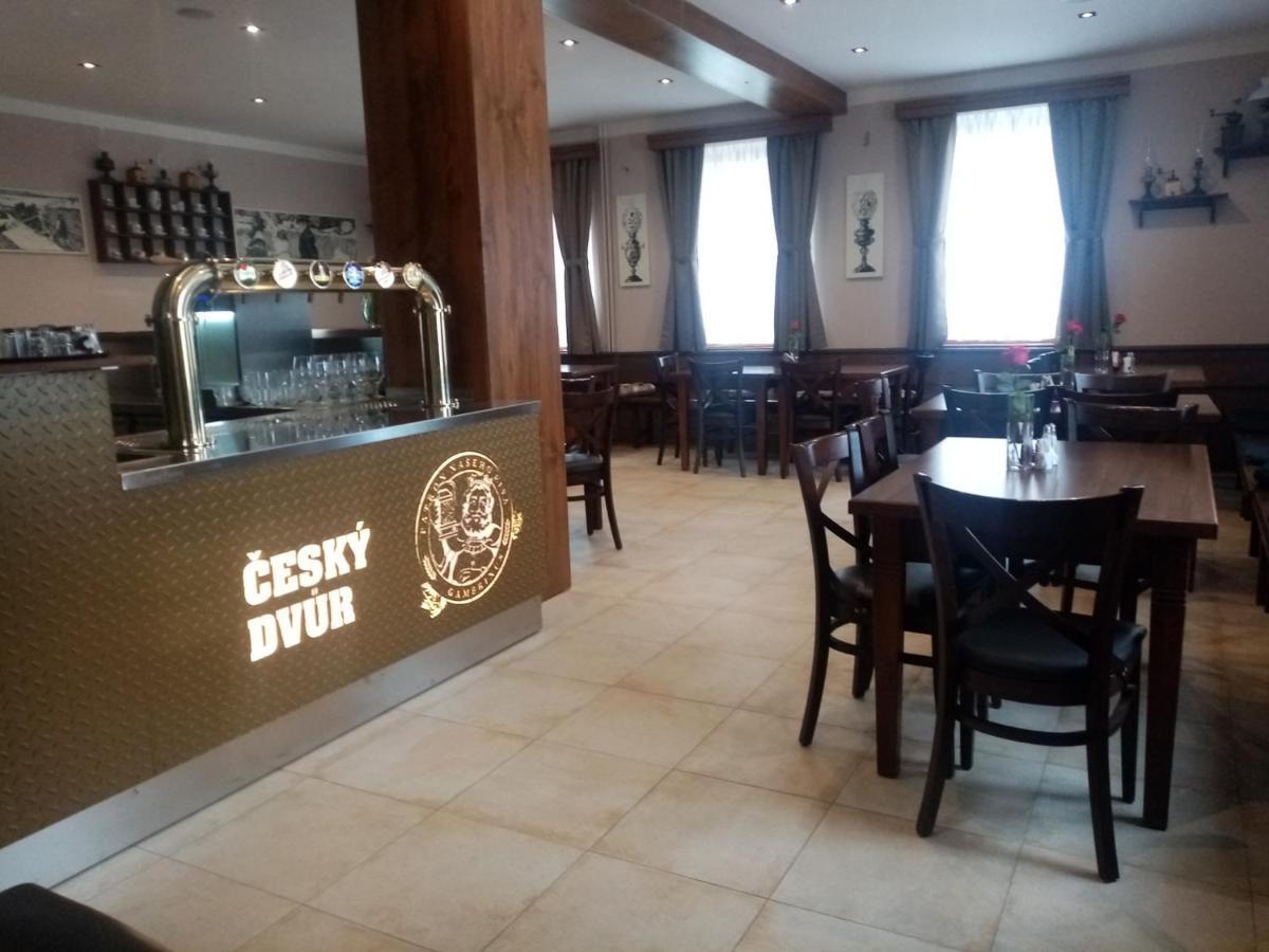 Penzion Cesky Dvur Stary Plzenec Luaran gambar