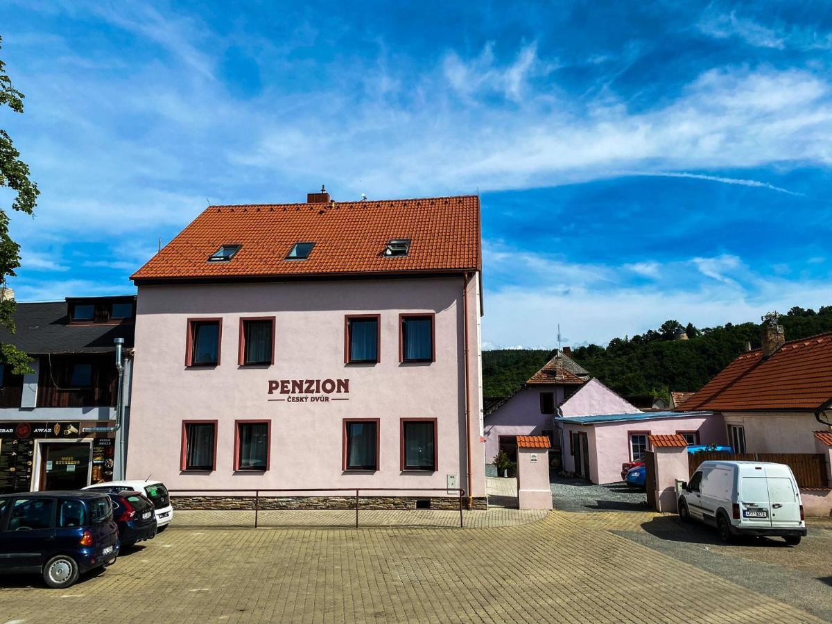 Penzion Cesky Dvur Stary Plzenec Luaran gambar